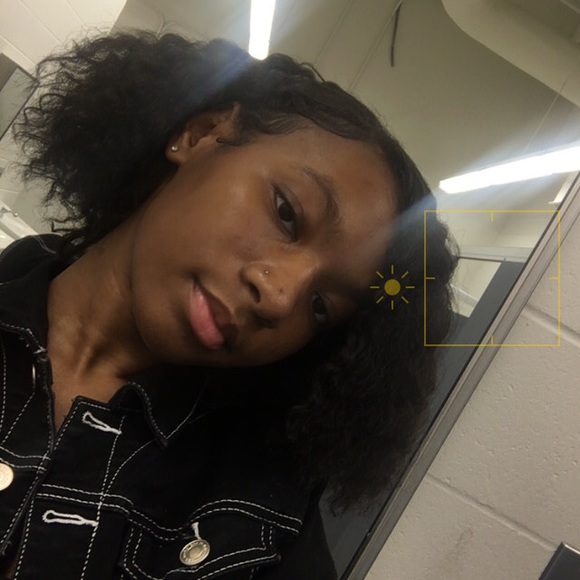 Meet your Posher, Keziah - Picture 1 of 1